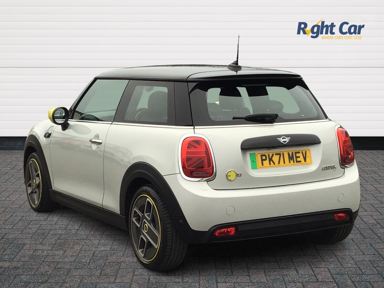 Used MINI Hatch 2021 for sale - 77810278: Photo 3
