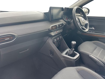 Used Dacia Sandero Stepway 2021 for sale - 79294054: Photo