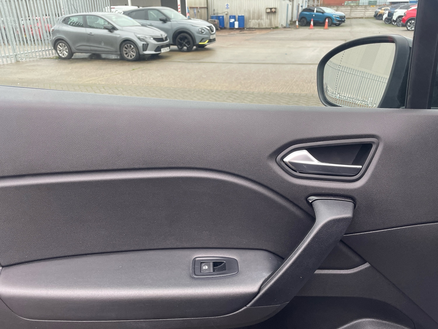 Used Renault Captur 2021 for sale - 76731665: Photo 11