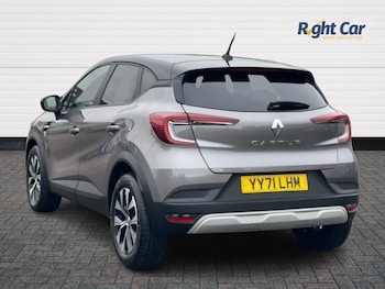 Used Renault Captur 2021 for sale - 76731665: Photo