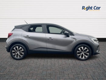 Used Renault Captur 2021 for sale - 76731665: Photo