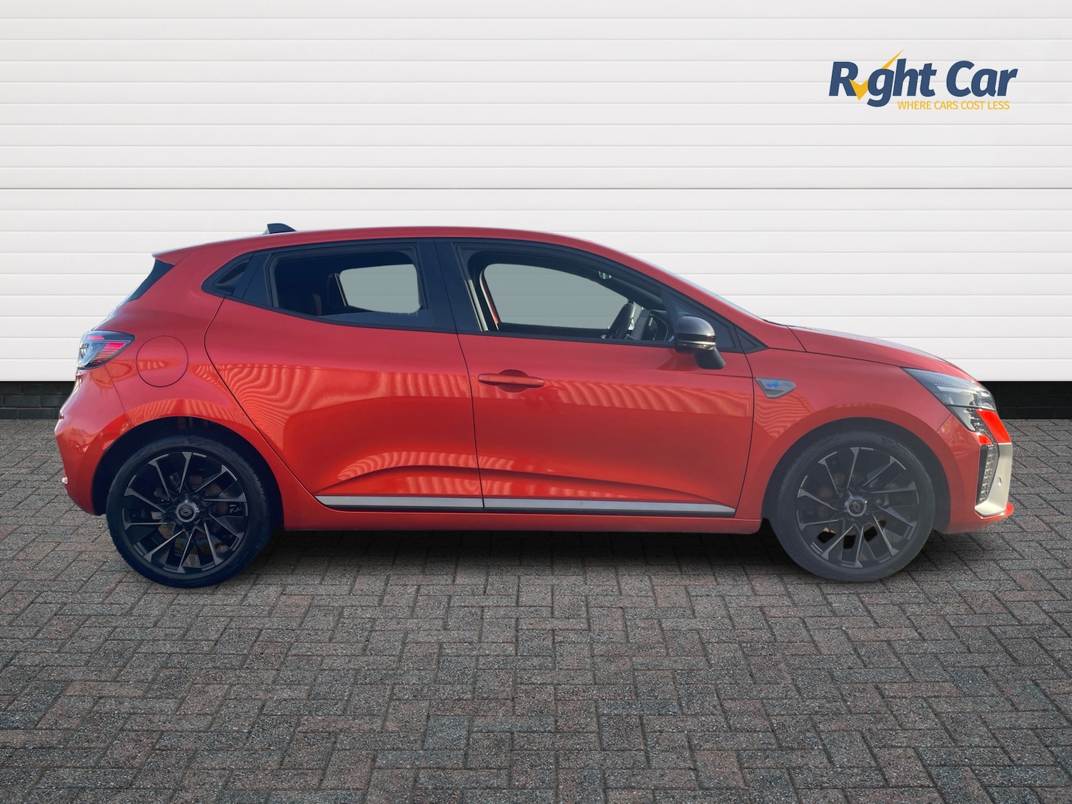 Used Renault Clio 2024 for sale - 76937590: Photo 4