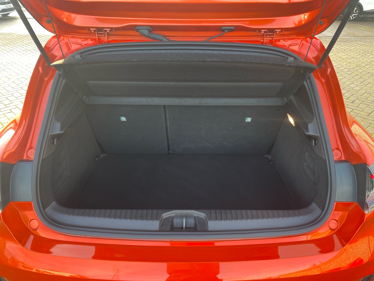 Used Renault Clio 2024 for sale - 76937590: Photo 9