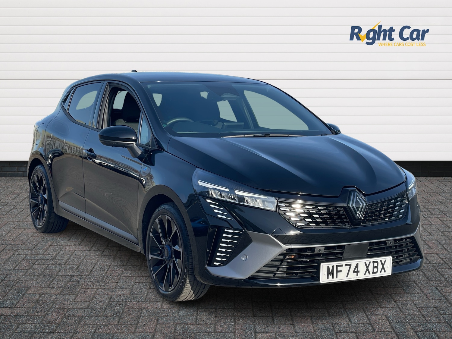 Used Renault Clio 2024 for sale - 76420153: Photo 1