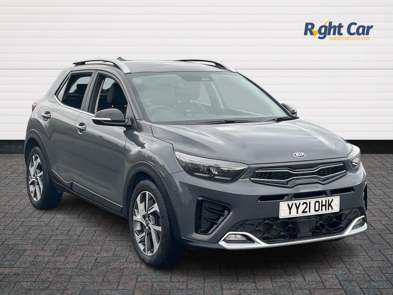 Used Kia Stonic 2021 for sale - 76501109: Photo 1