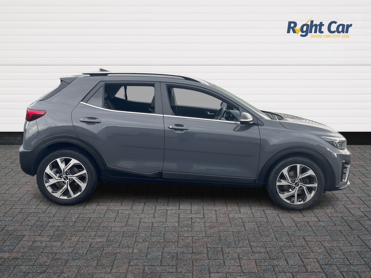 Used Kia Stonic 2021 for sale - 76501109: Photo 4