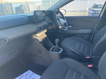 Used Dacia Sandero Stepway 2023 for sale - 76788397: Photo