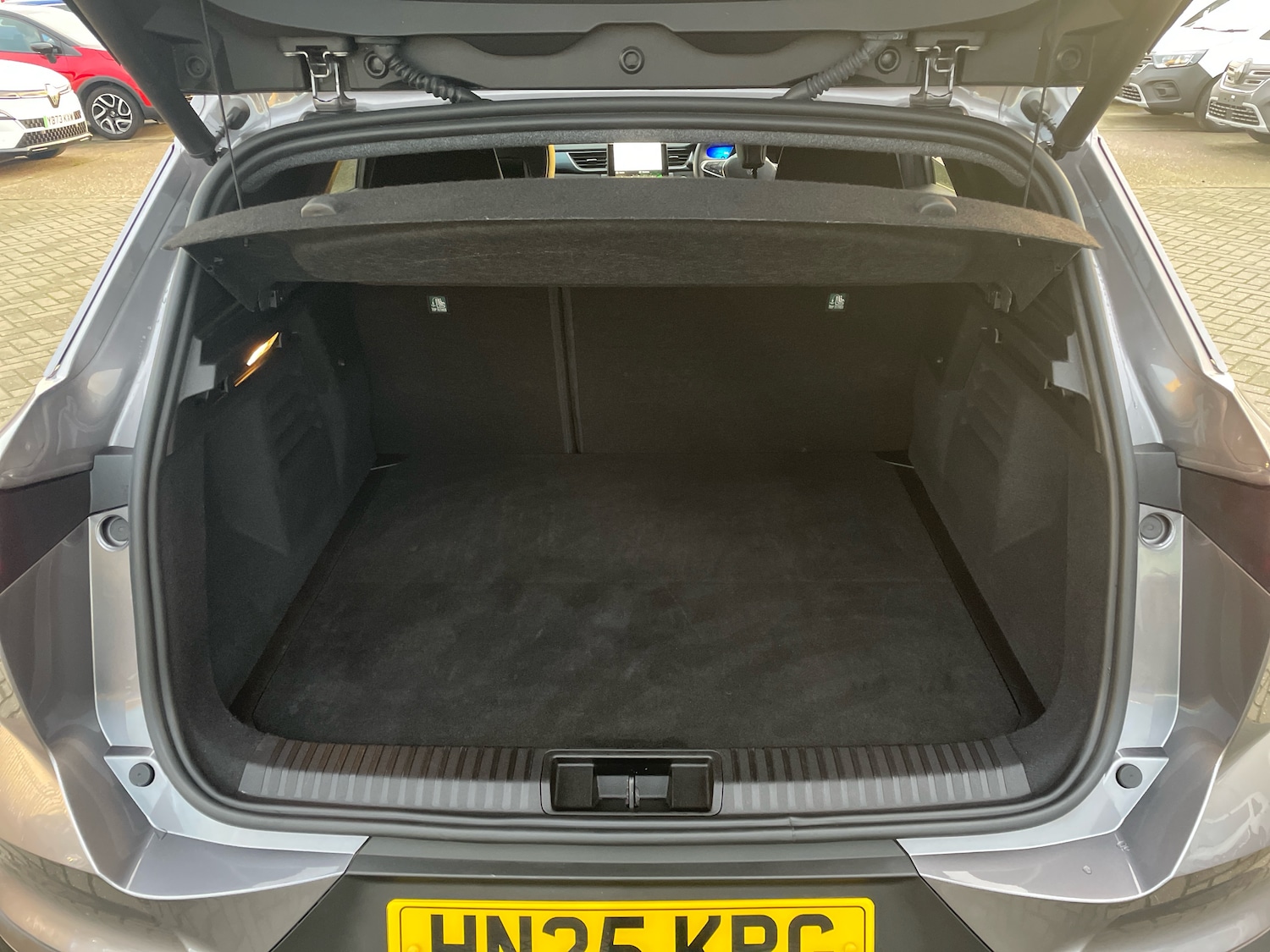 Used Renault Other 2025 for sale - 77075822: Photo 9