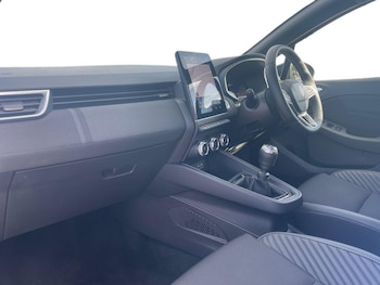 Used Renault Clio 2025 for sale - 79486243: Photo