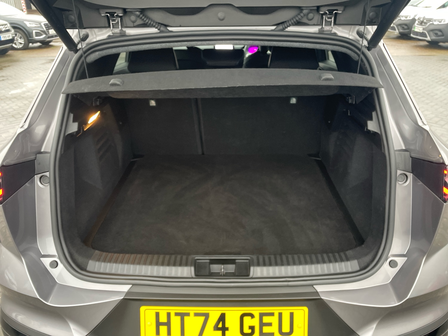 Used Renault Other 2024 for sale - 77281165: Photo 9