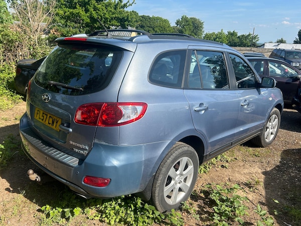 Used Hyundai Santa Fe 2007 for sale - 74750620: Photo 2