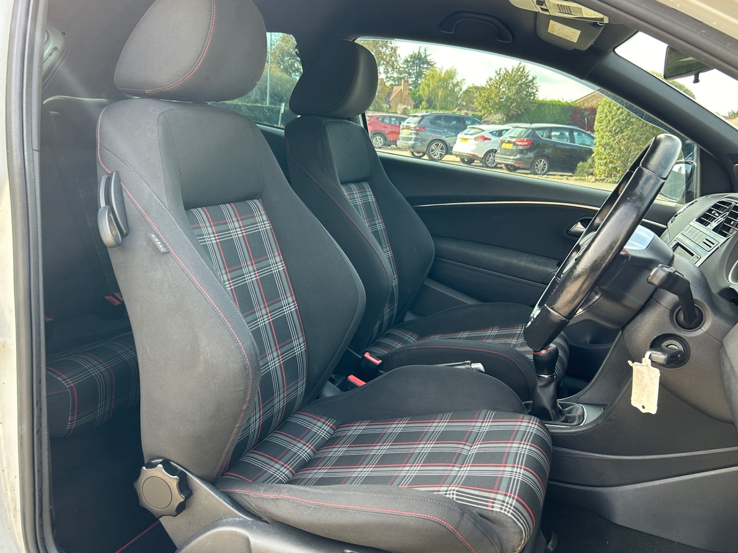 Used Volkswagen Polo 2015 for sale - 76603734: Photo 17