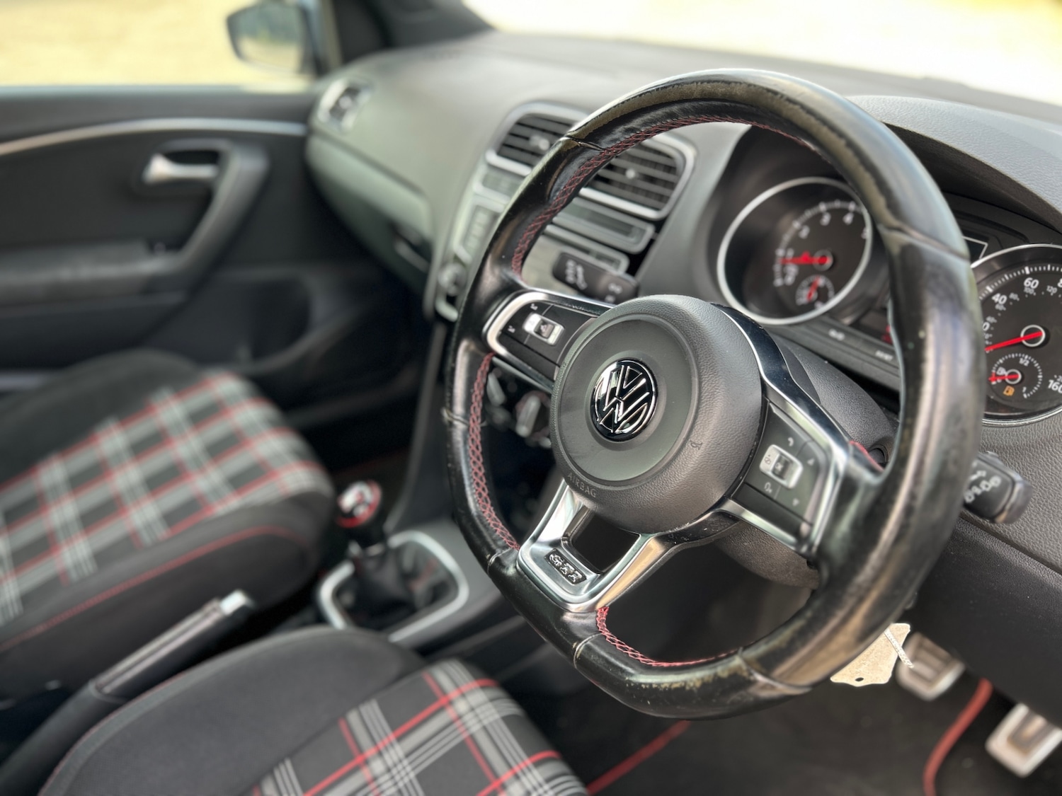 Used Volkswagen Polo 2015 for sale - 76603734: Photo 21