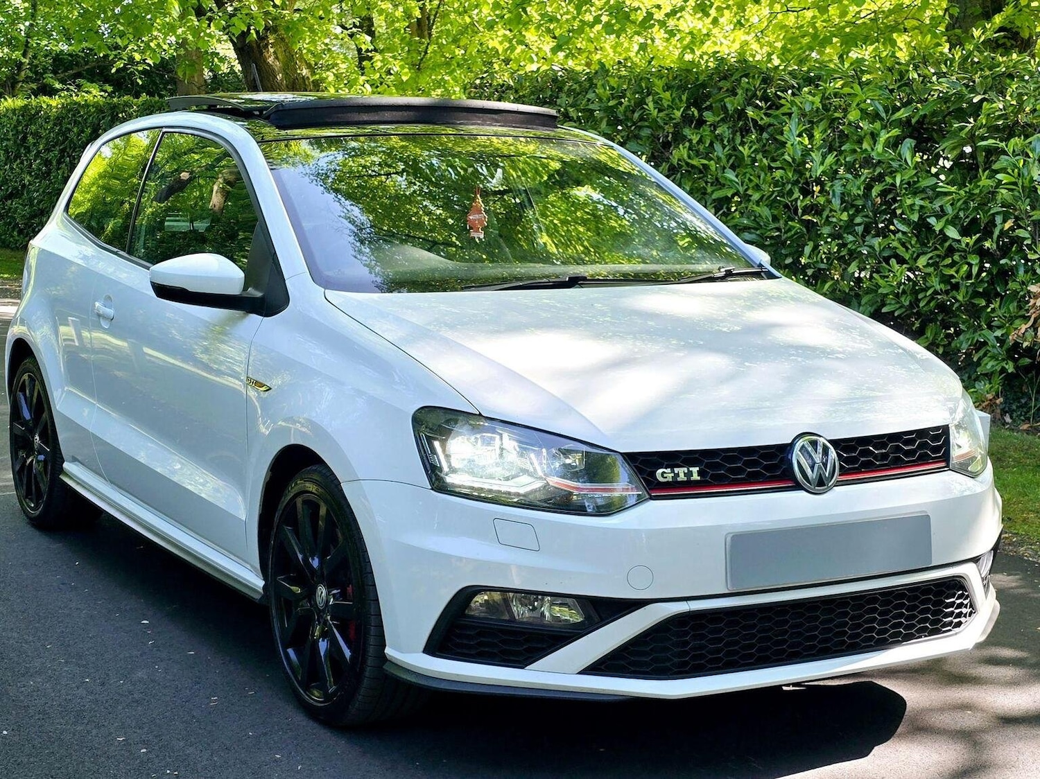 Used Volkswagen Polo 2015 for sale - 76905108: Photo 10