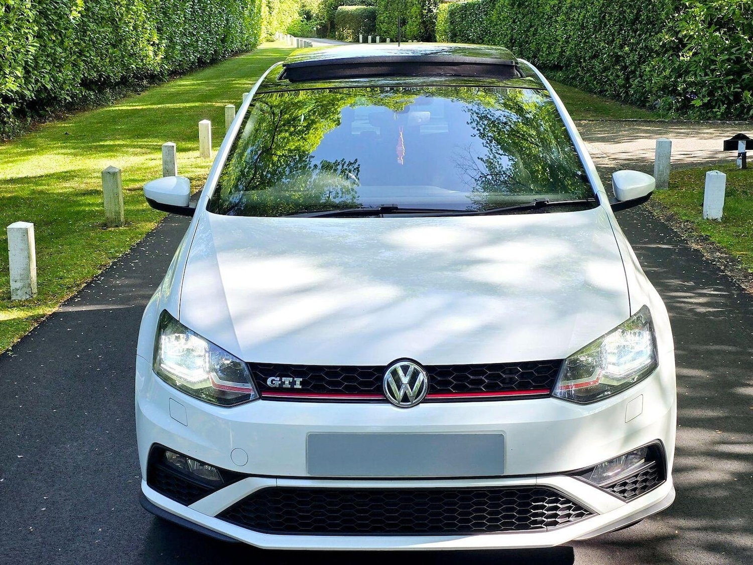 Used Volkswagen Polo 2015 for sale - 76905108: Photo 2