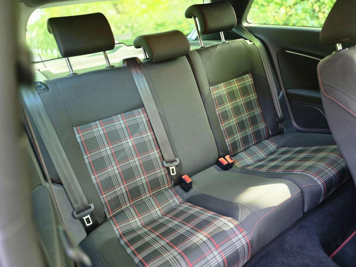 Used Volkswagen Polo 2015 for sale - 76905108: Photo 27