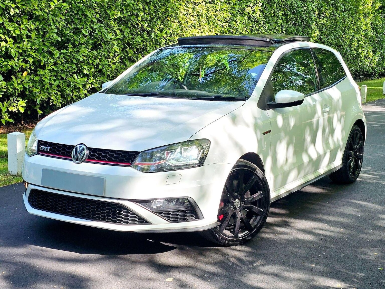 Used Volkswagen Polo 2015 for sale - 76905108: Photo 3