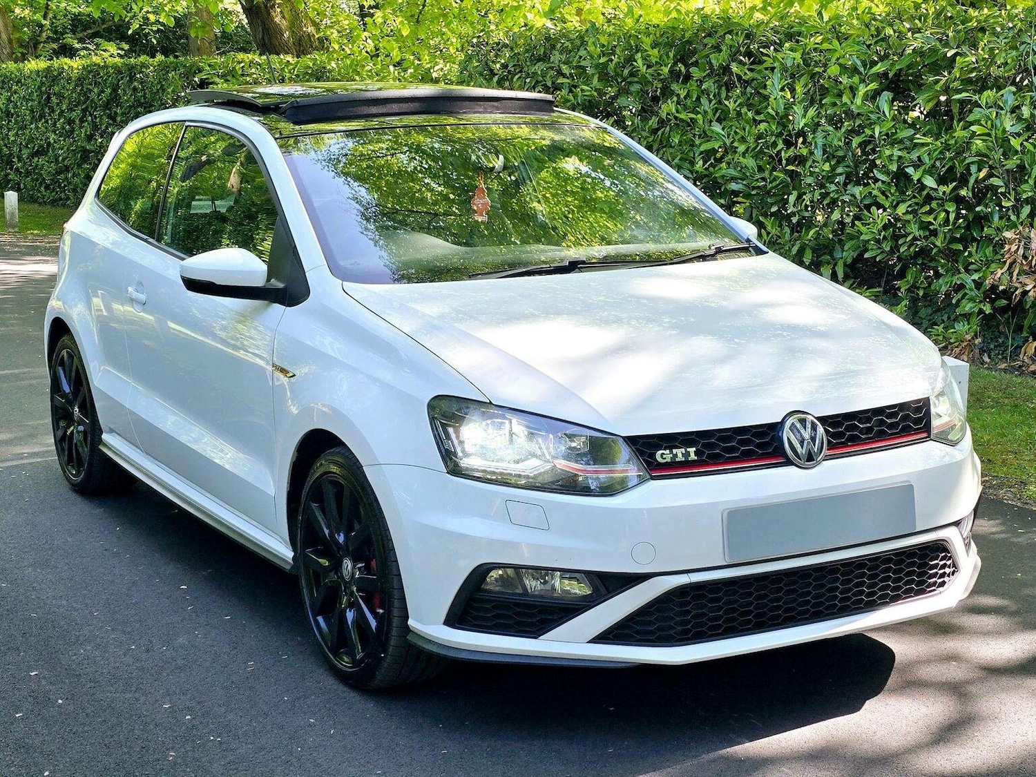 Used Volkswagen Polo 2015 for sale - 76905108: Photo 32