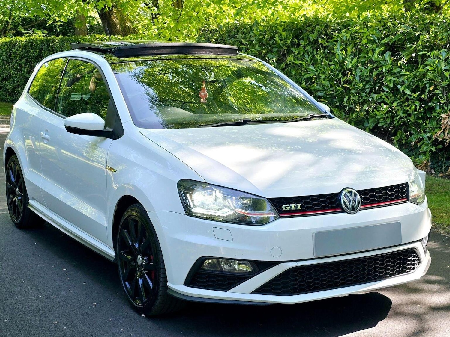 Used Volkswagen Polo 2015 for sale - 76905108: Photo 33