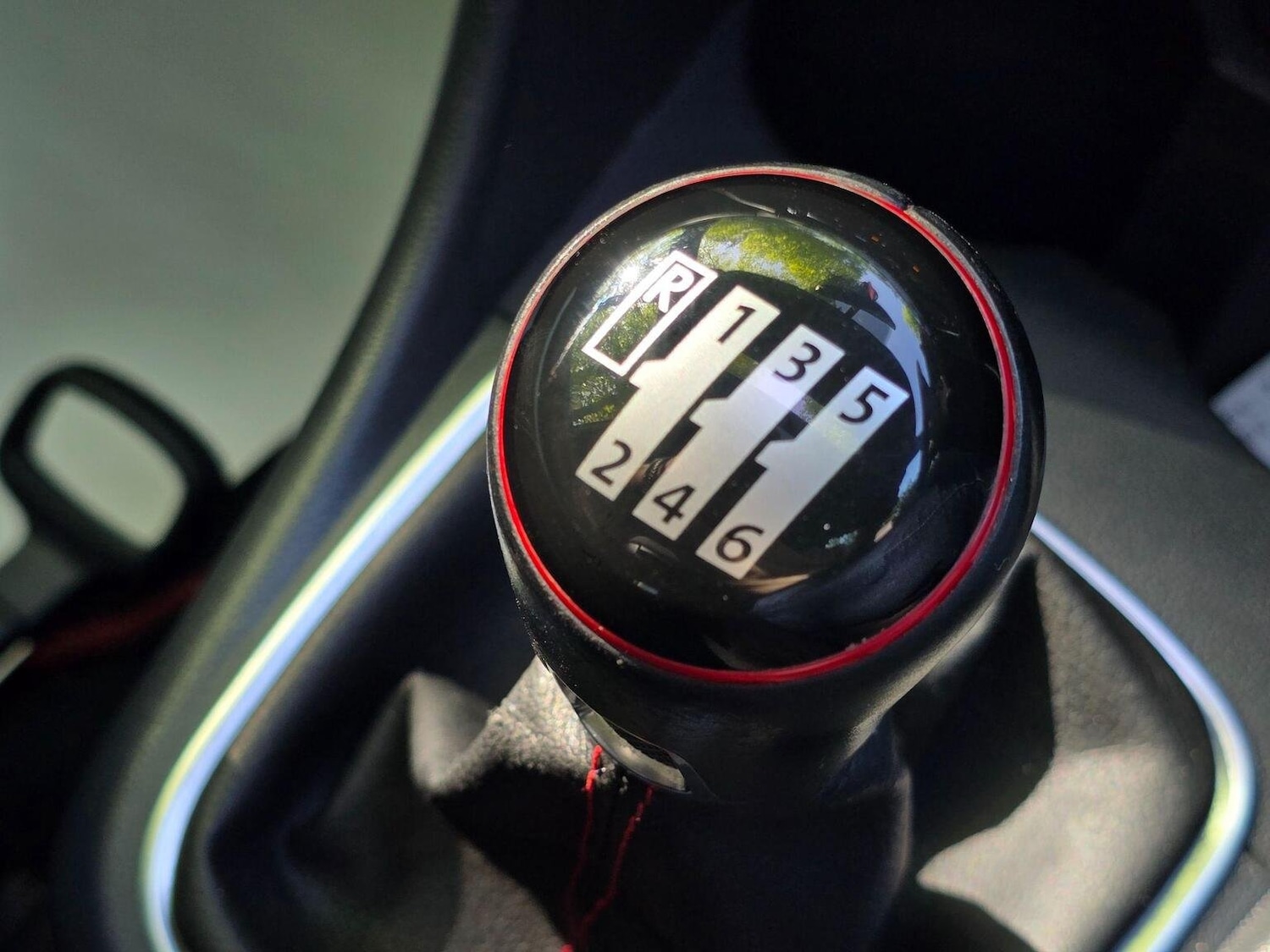 Used Volkswagen Polo 2015 for sale - 76905108: Photo 42