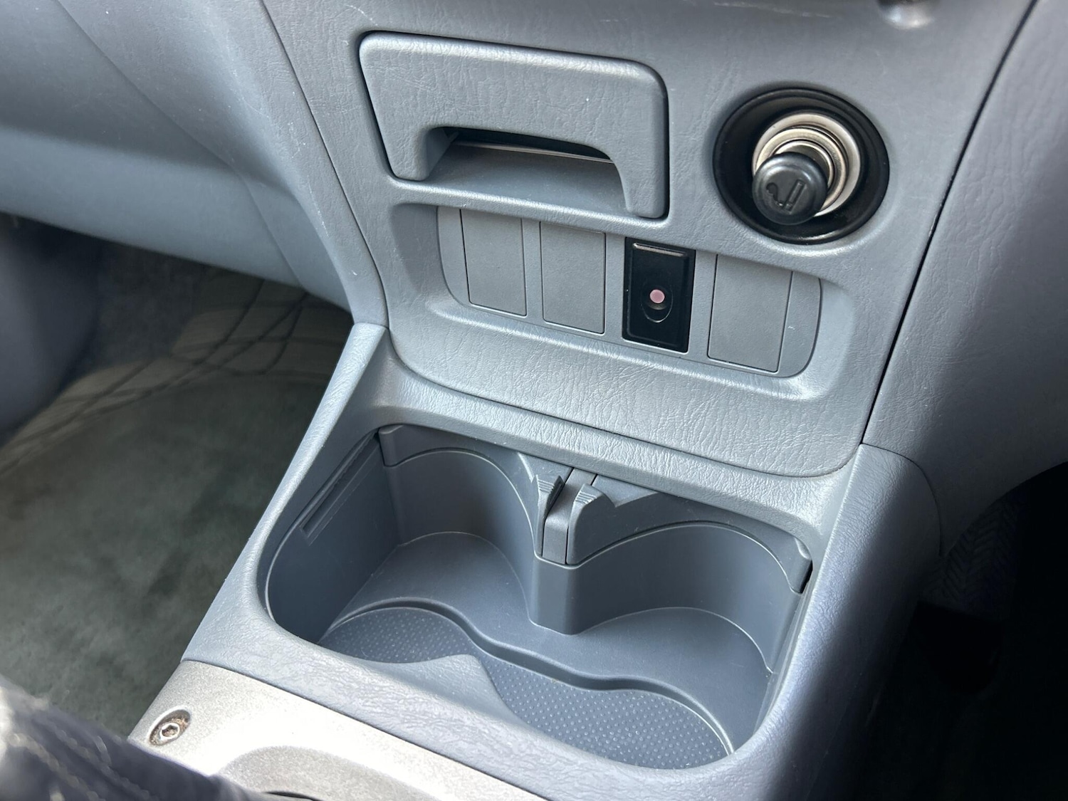 Used Toyota RAV4 2002 for sale - 76399151: Photo 18