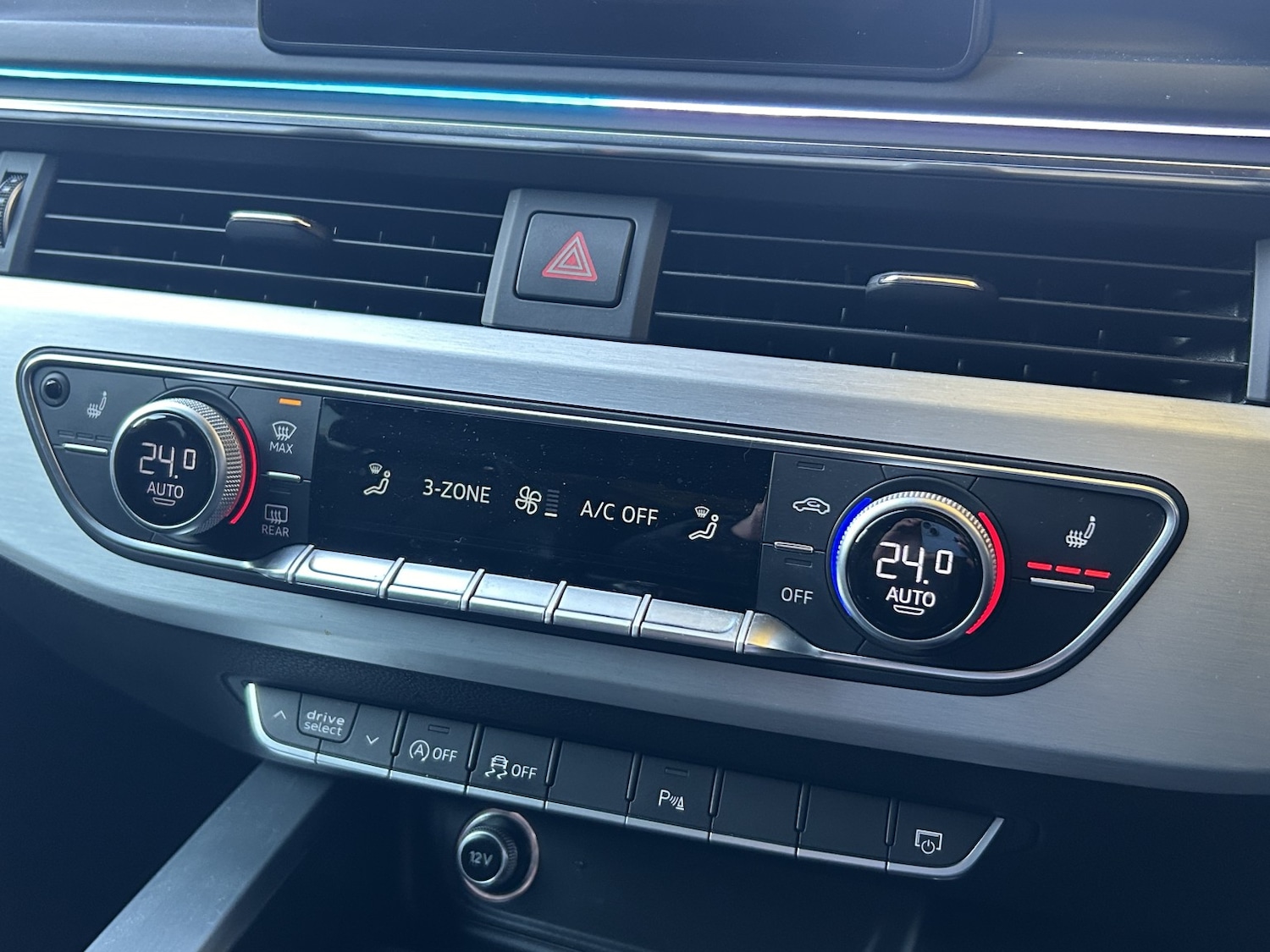 Used Audi A4 2016 for sale - 77701102: Photo 12