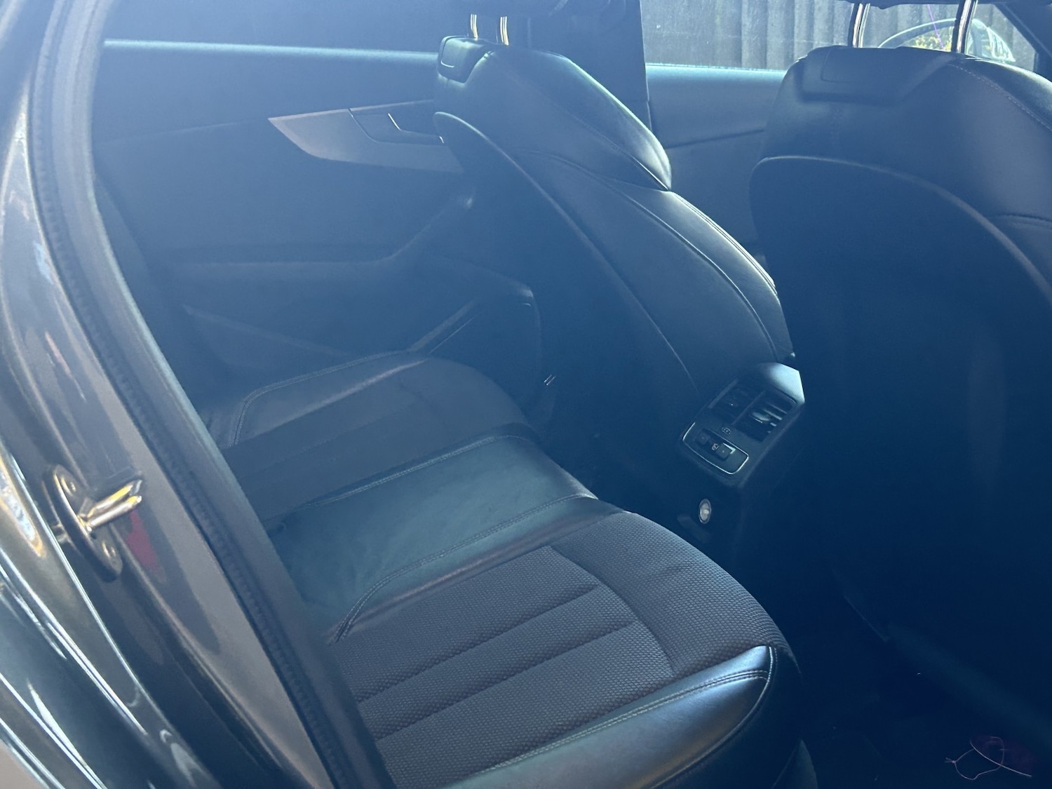 Used Audi A4 2016 for sale - 77701102: Photo 9