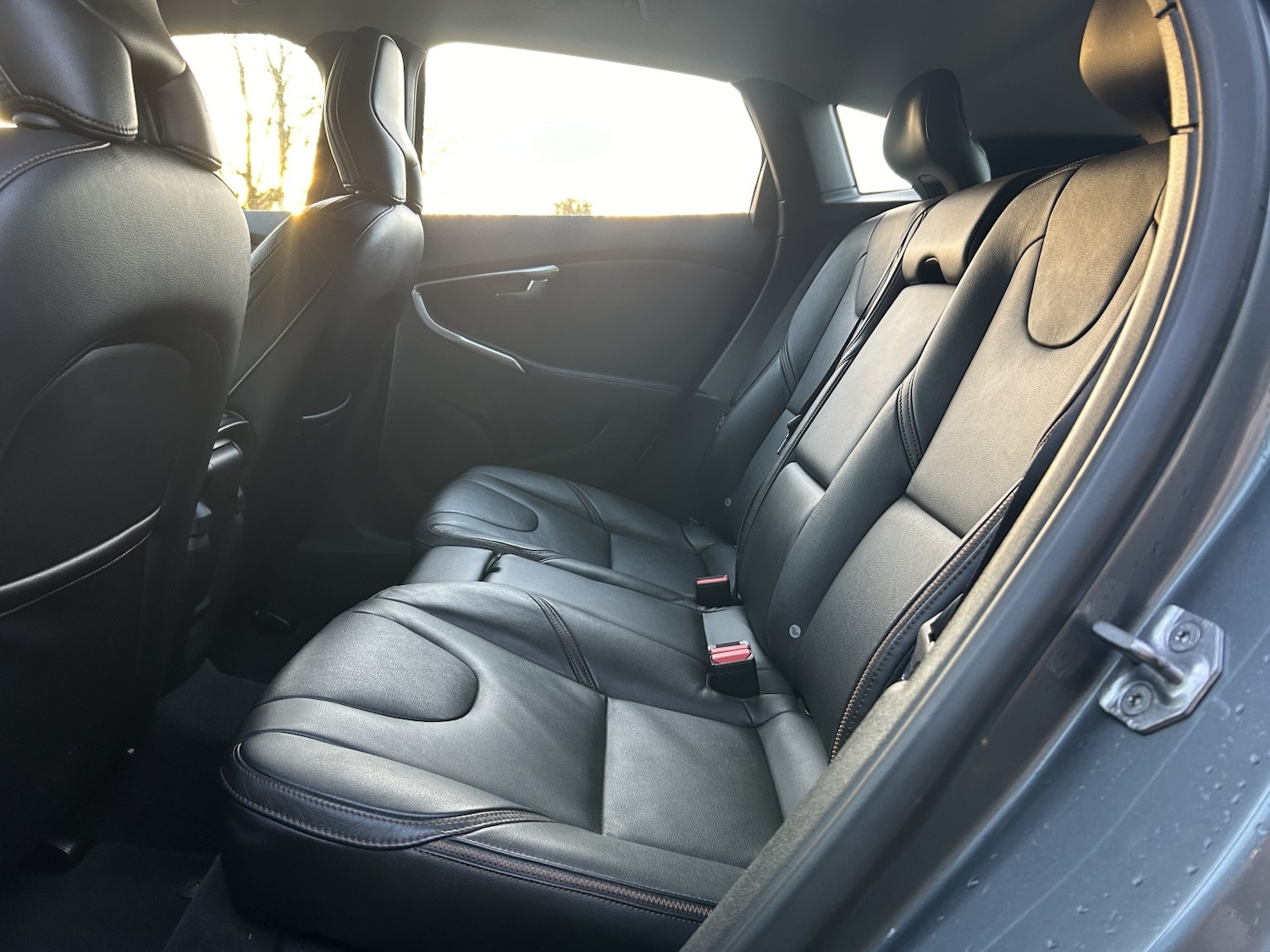 Used Volvo V40 2014 for sale - 76905111: Photo 16