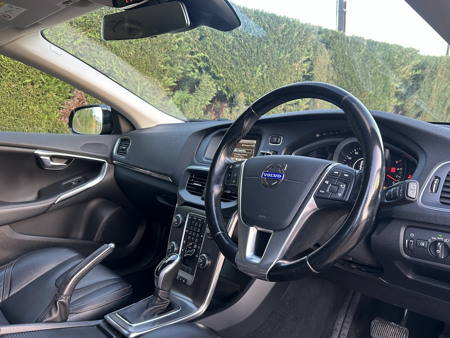 Used Volvo V40 2014 for sale - 76905111: Photo 17