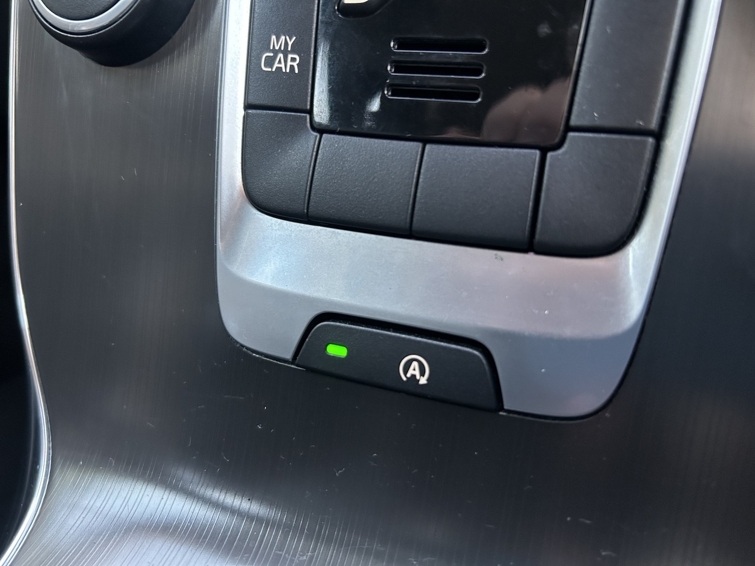 Used Volvo V40 2014 for sale - 76905111: Photo 31