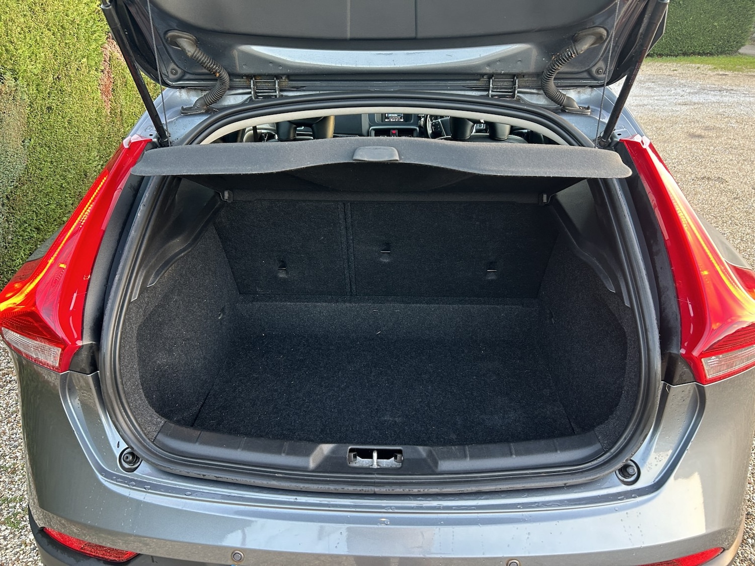 Used Volvo V40 2014 for sale - 76905111: Photo 34