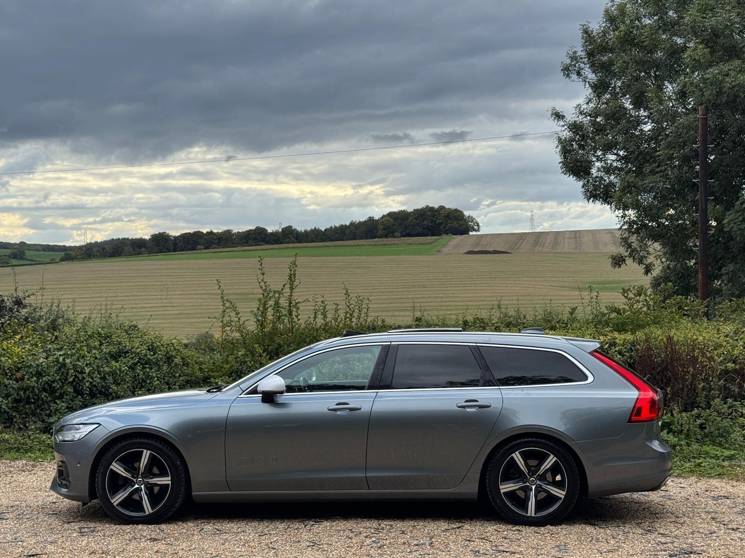 Used Volvo V90 2017 for sale - 76042891: Photo 10