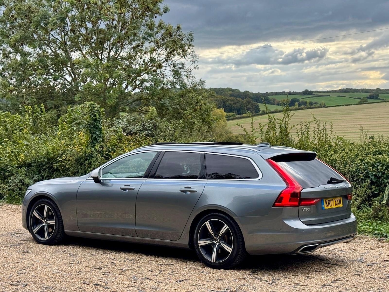 Used Volvo V90 2017 for sale - 76042891: Photo 11