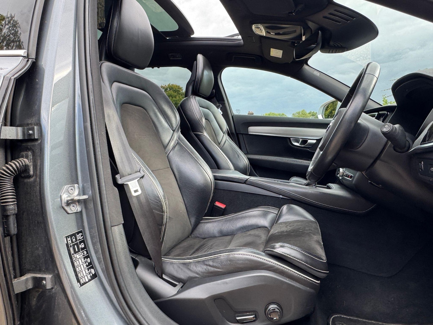 Used Volvo V90 2017 for sale - 76042891: Photo 15