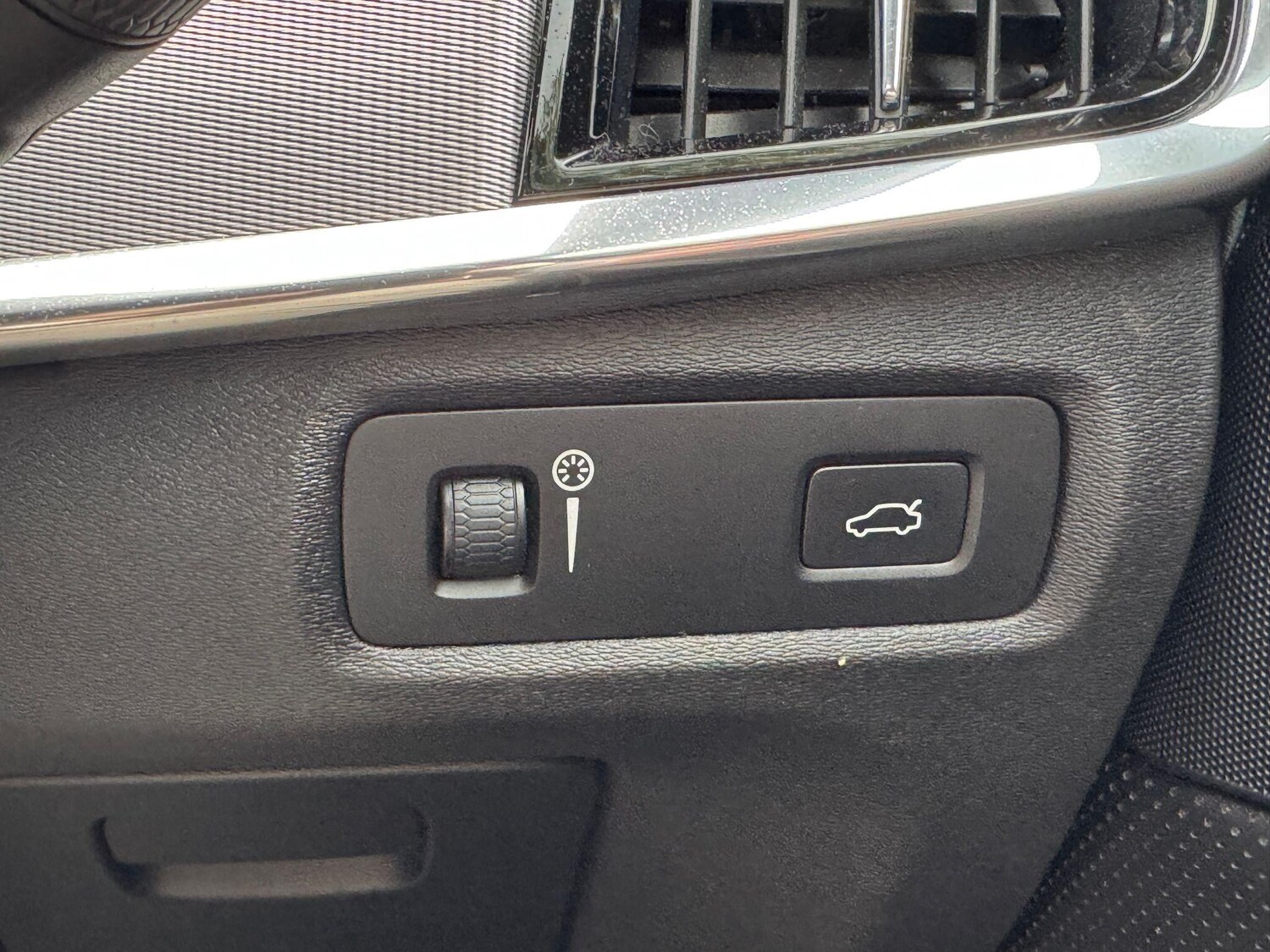 Used Volvo V90 2017 for sale - 76042891: Photo 28