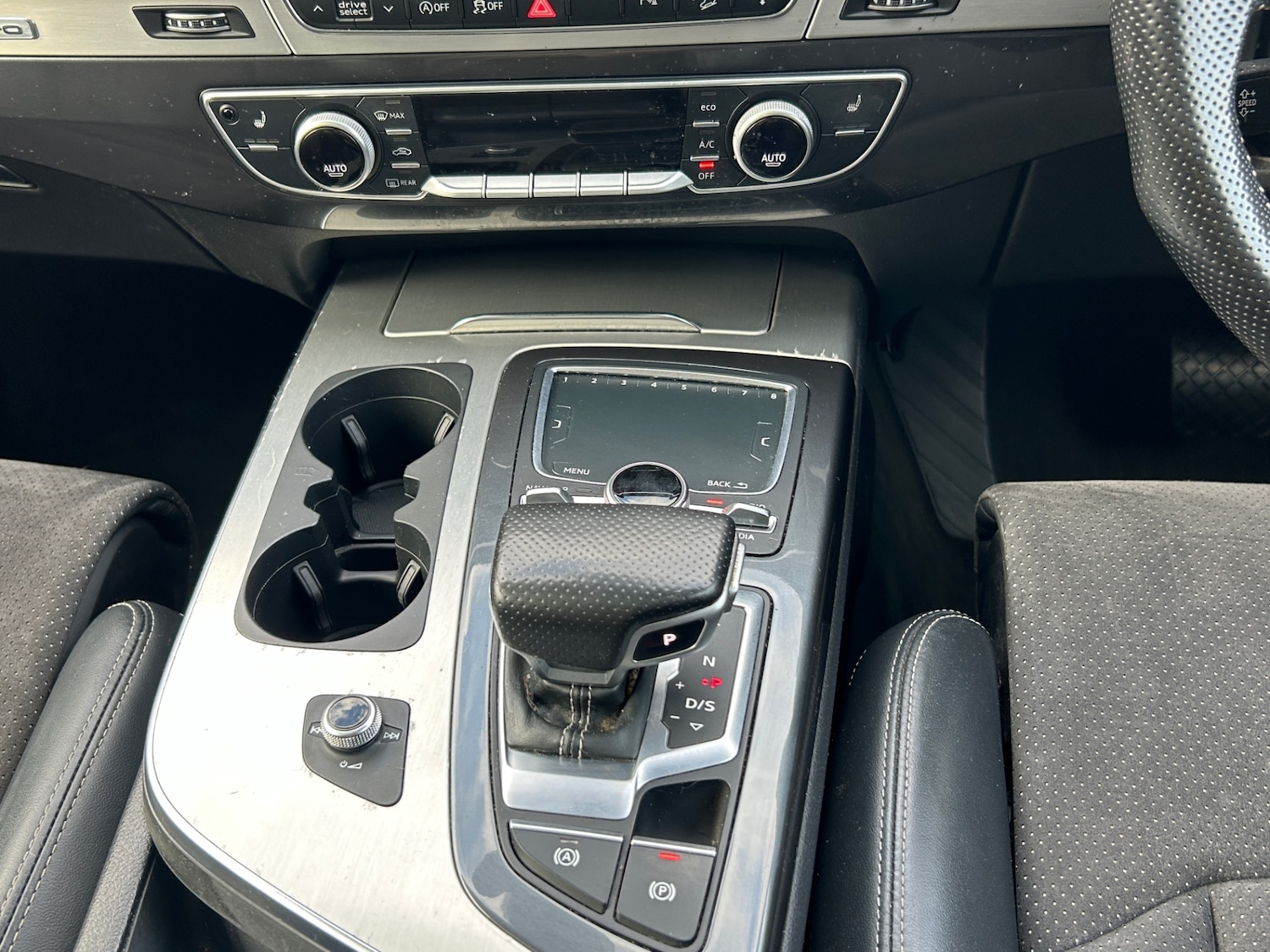 Used Audi Q7 2015 for sale - 76599539: Photo 32