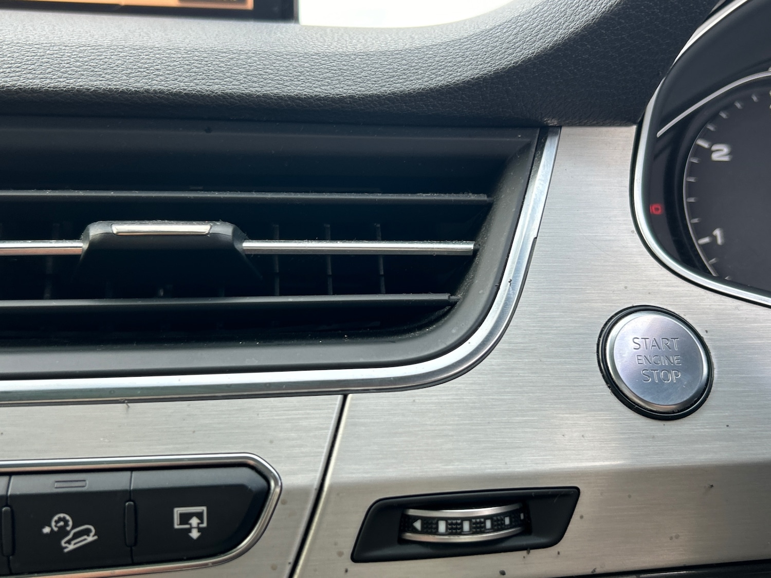 Used Audi Q7 2015 for sale - 76599539: Photo 37