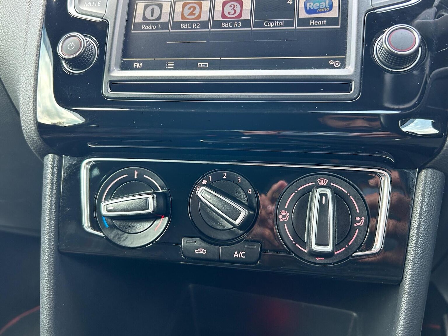 Used Volkswagen Polo 2015 for sale - 76911161: Photo 27