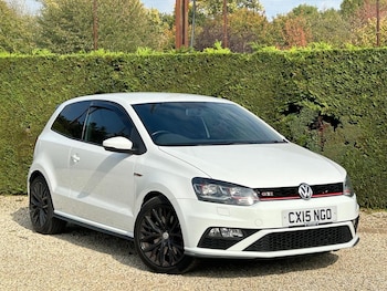 Used Volkswagen Polo 2015 for sale - 76911161: Photo