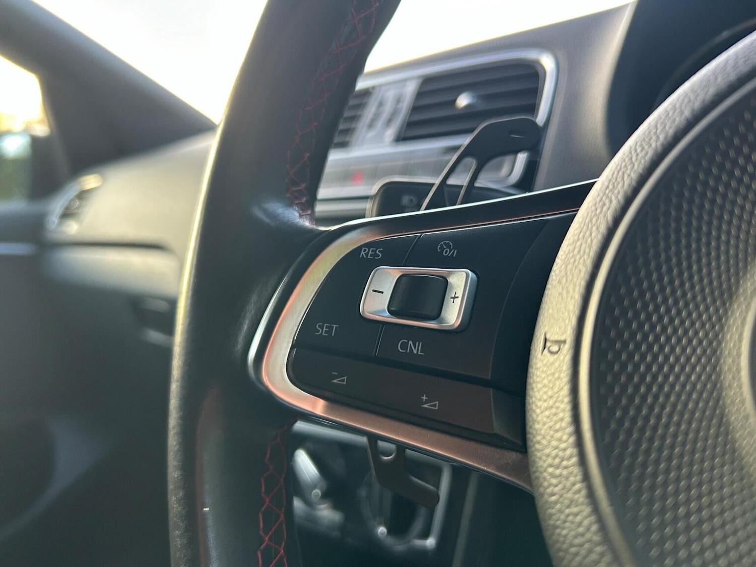 Used Volkswagen Polo 2016 for sale - 76911165: Photo 19