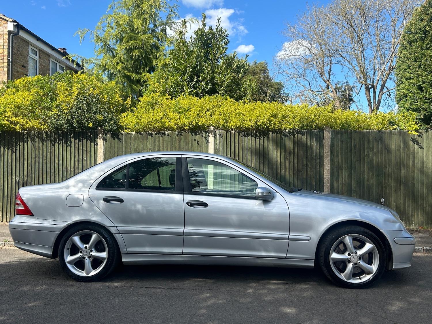 Used Mercedes-Benz C Class 2007 for sale - 76687420: Photo 2