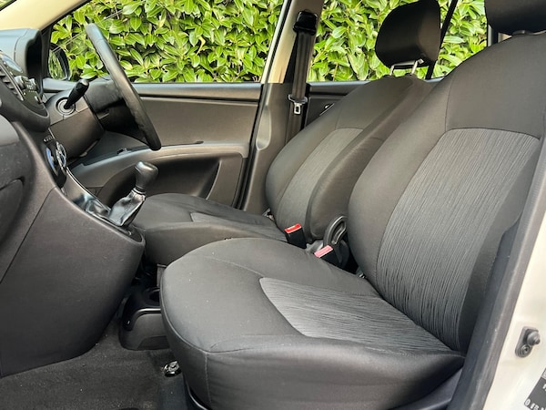 Used Hyundai i10 2014 for sale - 75646944: Photo 11