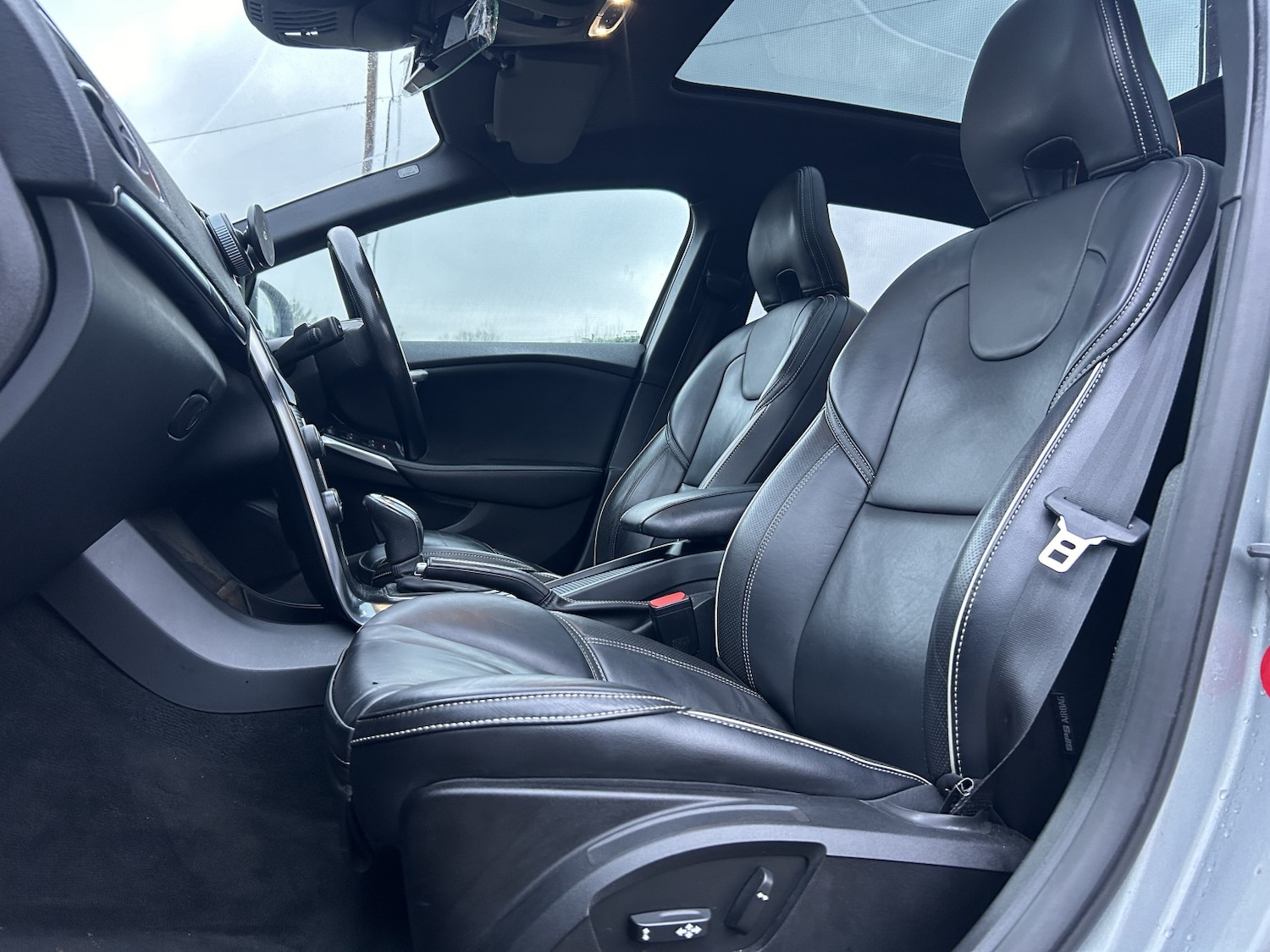 Used Volvo V40 2017 for sale - 77508477: Photo 14