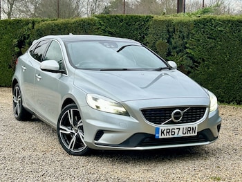 Used Volvo V40 2017 for sale - 77508477: Photo