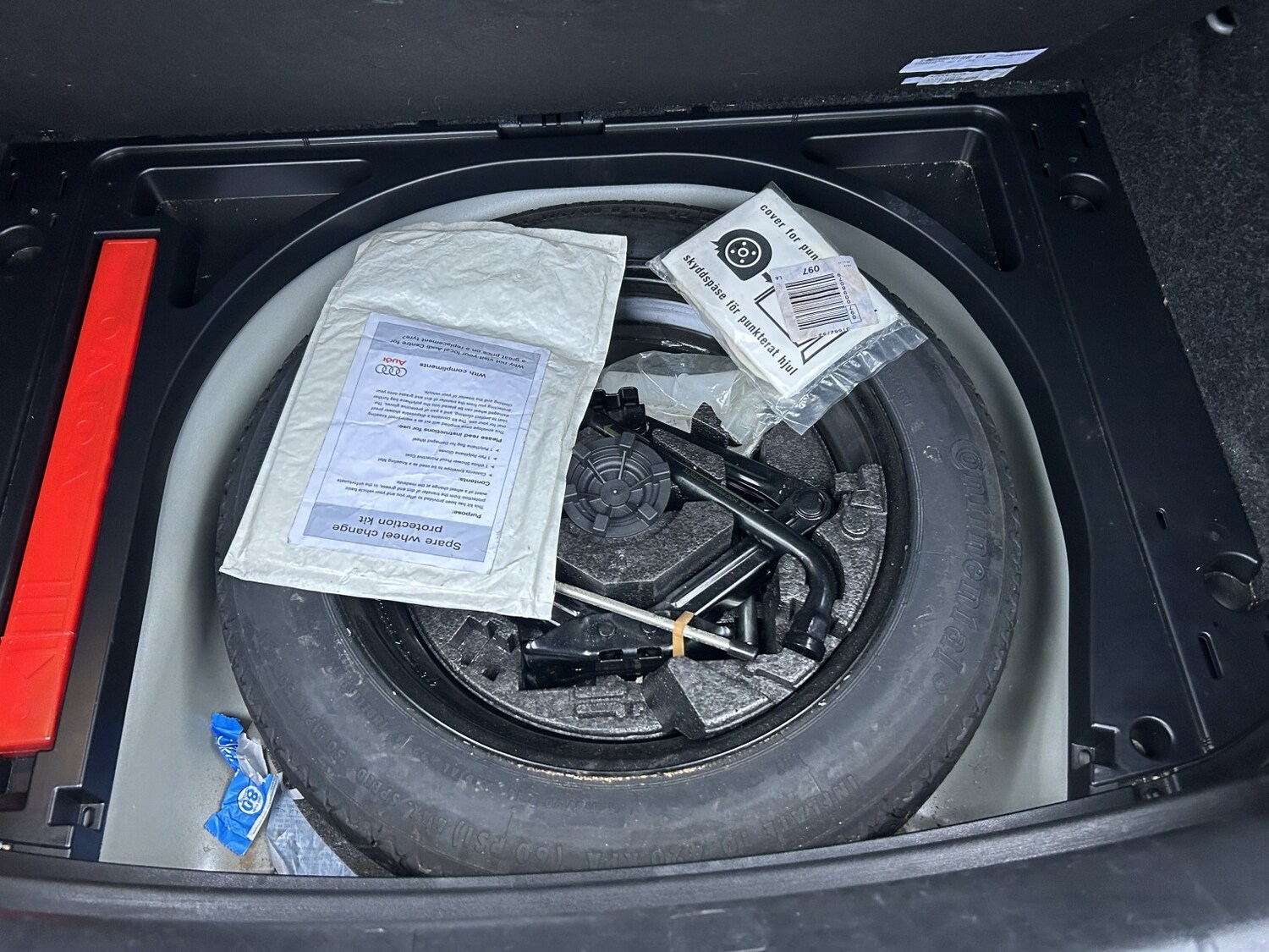 Used Volvo V40 2017 for sale - 77508477: Photo 37