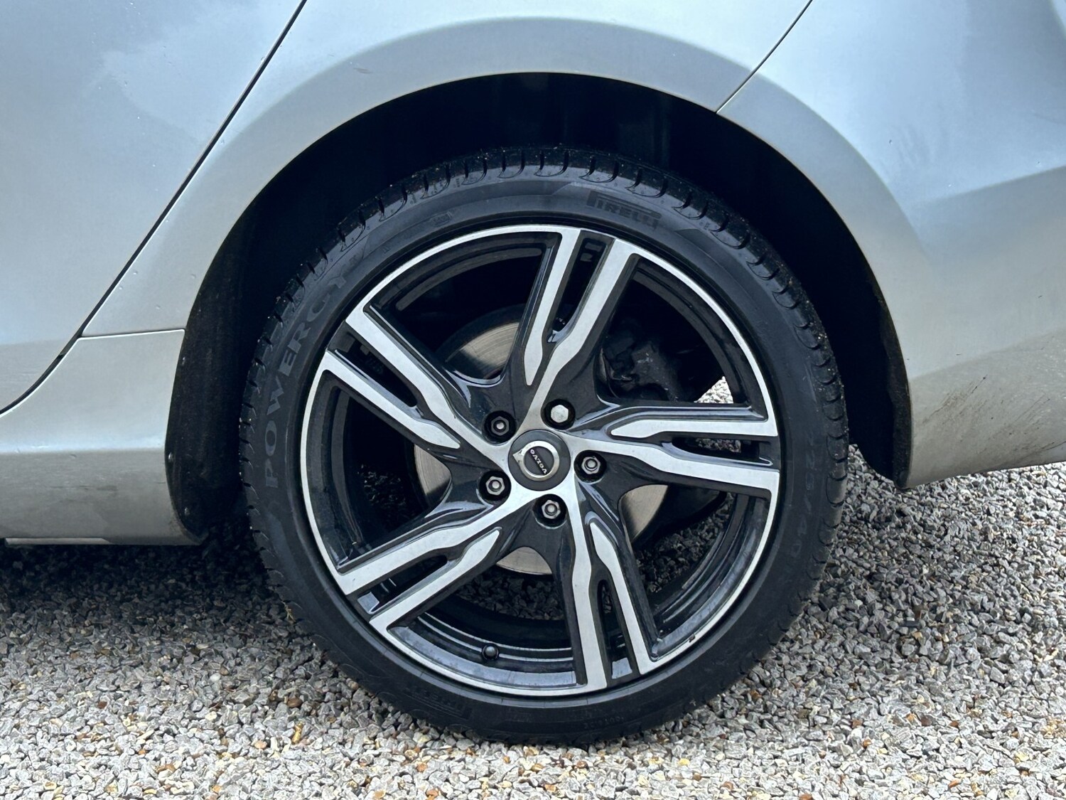 Used Volvo V40 2017 for sale - 77508477: Photo 40