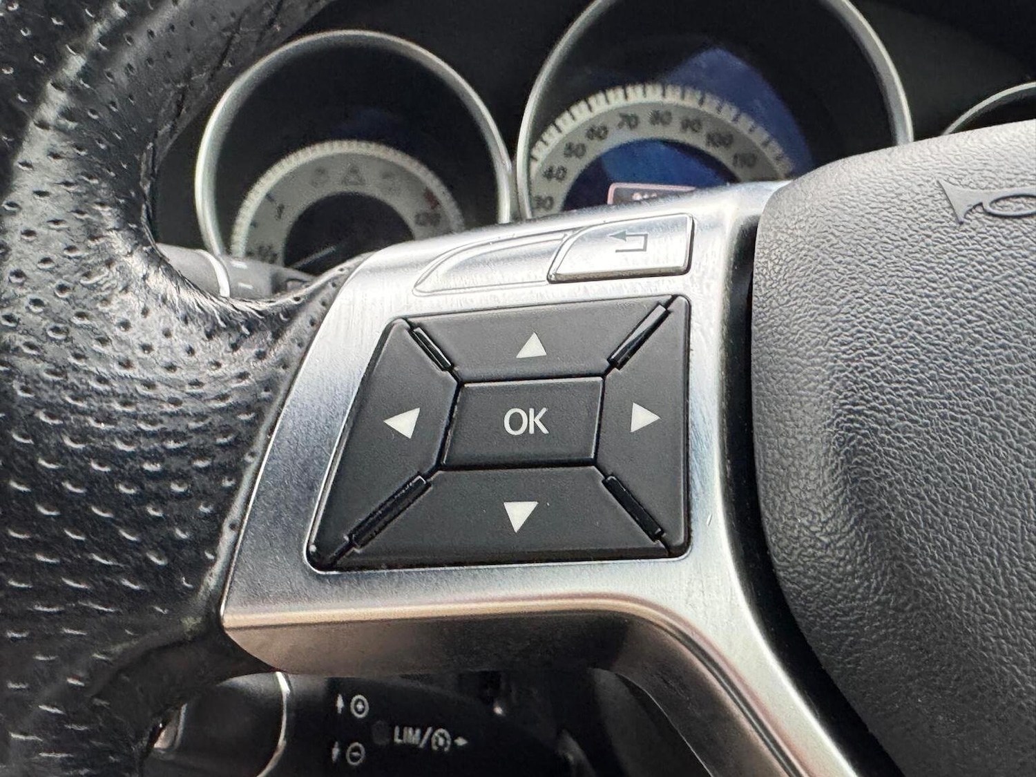 Used Mercedes-Benz C Class 2012 for sale - 76905107: Photo 21