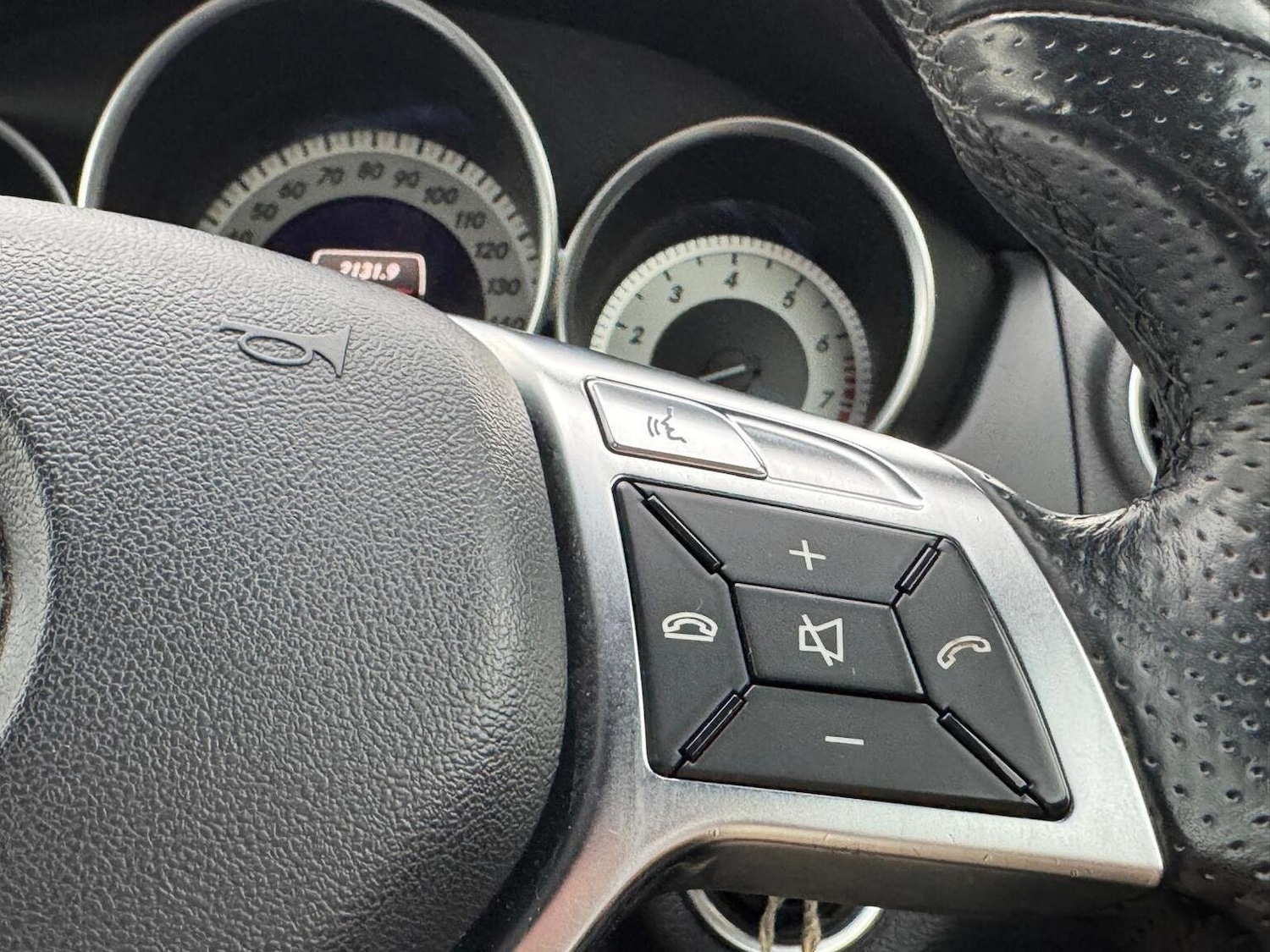 Used Mercedes-Benz C Class 2012 for sale - 76905107: Photo 22