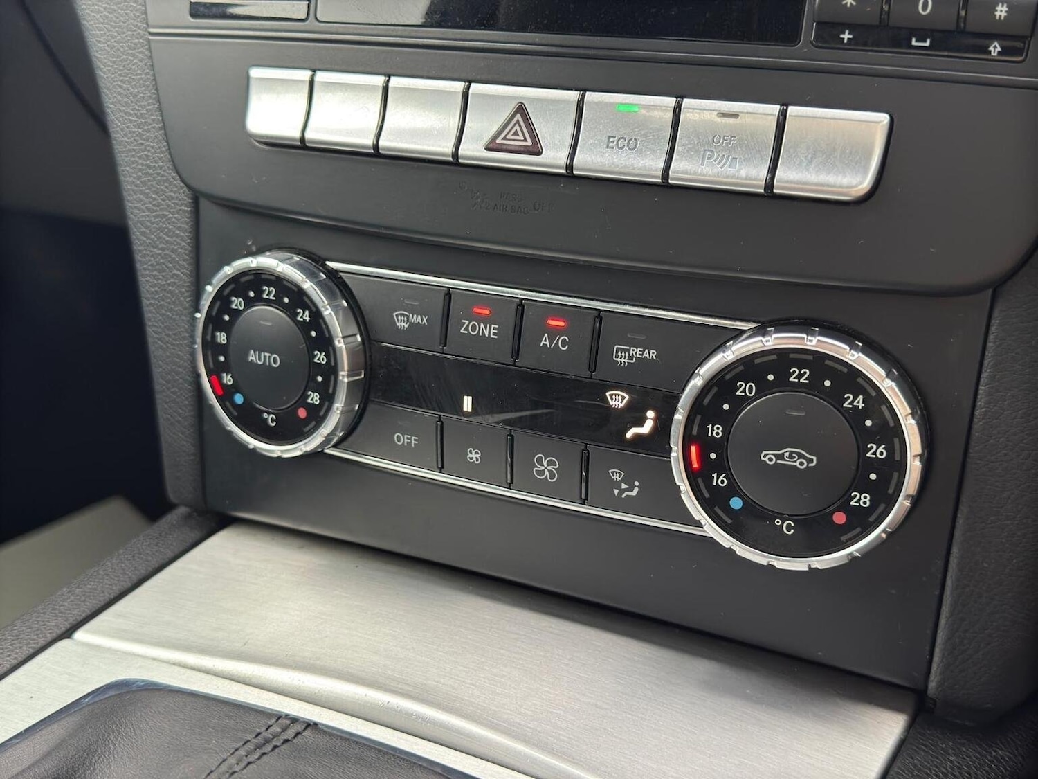 Used Mercedes-Benz C Class 2012 for sale - 76905107: Photo 25