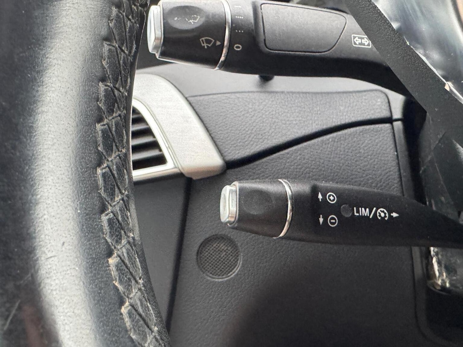 Used Mercedes-Benz C Class 2012 for sale - 76905107: Photo 33